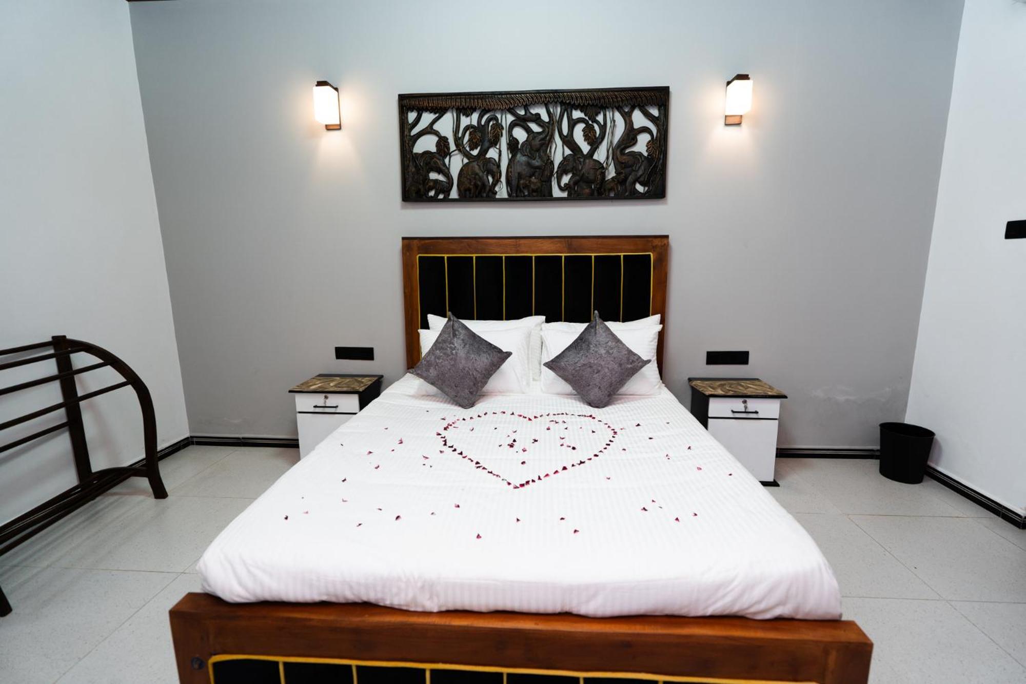 Golden Stars Hotel 담불라 외부 사진
