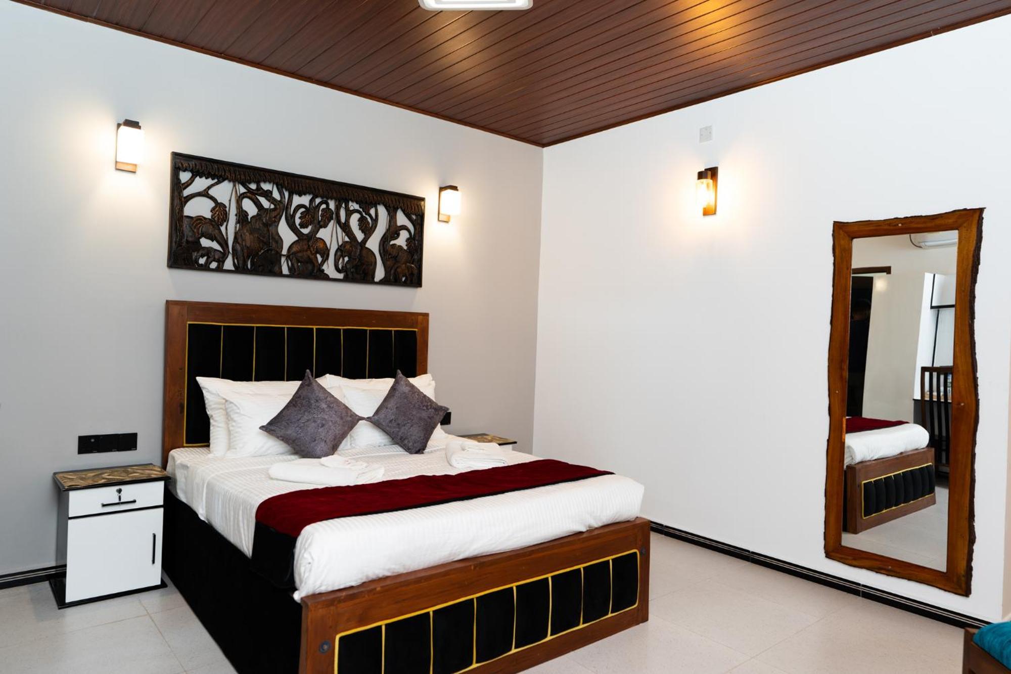 Golden Stars Hotel 담불라 외부 사진