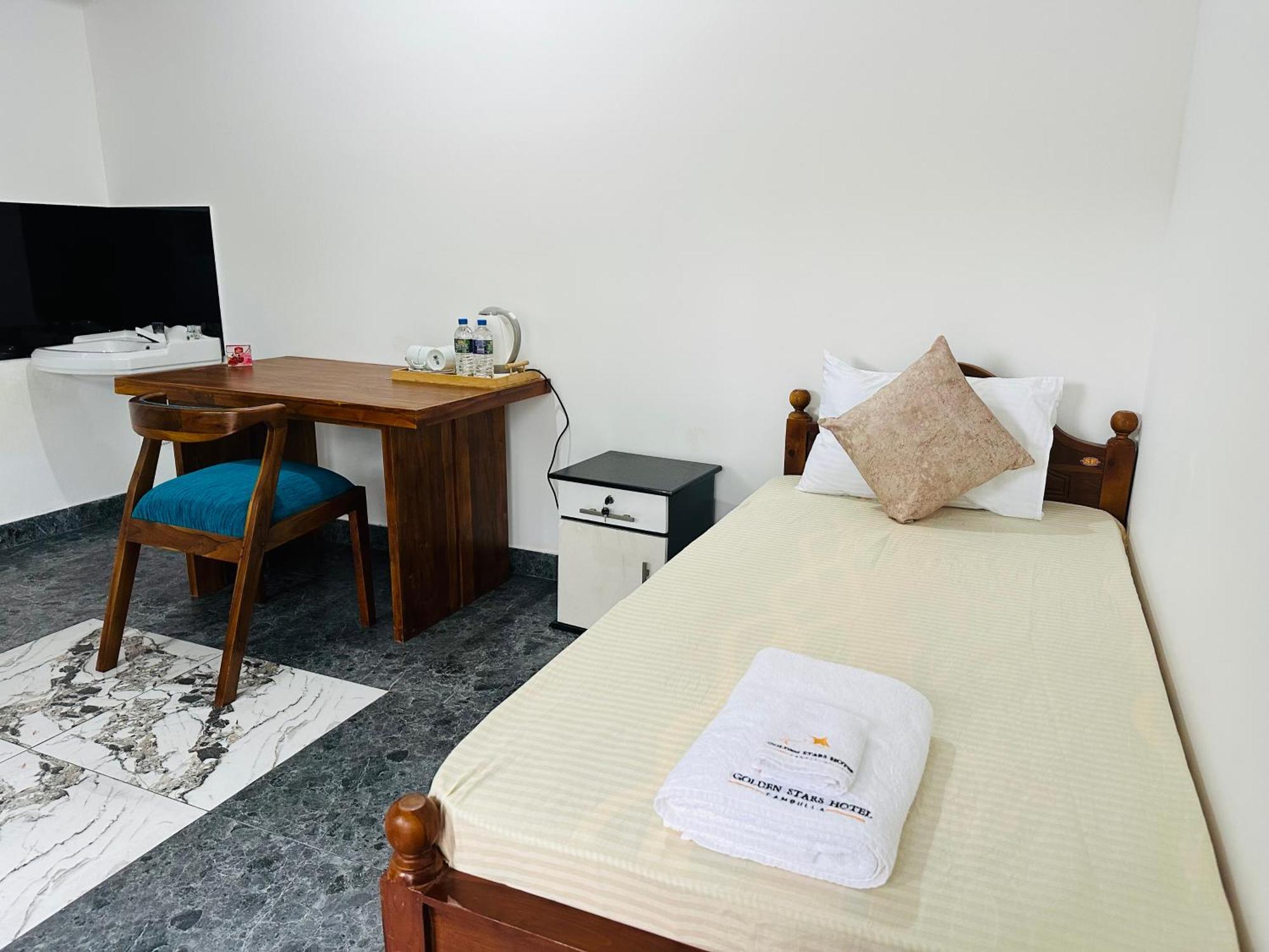 Golden Stars Hotel 담불라 외부 사진