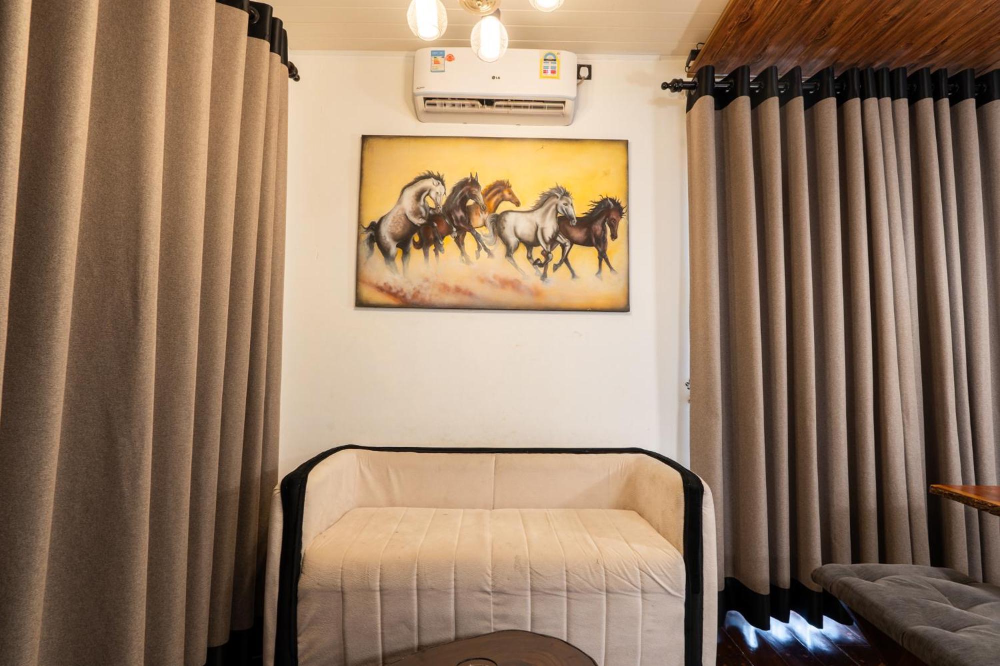 Golden Stars Hotel 담불라 외부 사진
